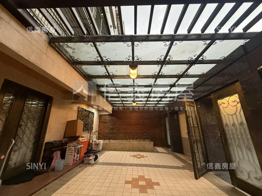 大土持中正傳家庭院一樓房屋室內格局與周邊環境