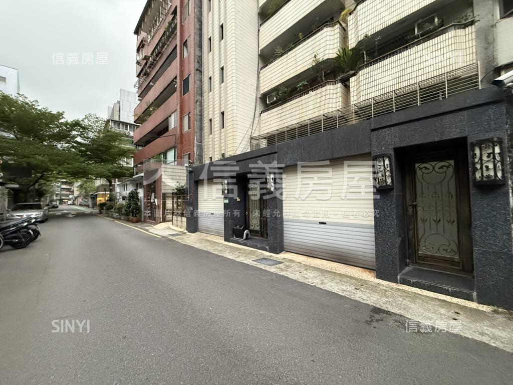 大土持中正傳家庭院一樓房屋室內格局與周邊環境