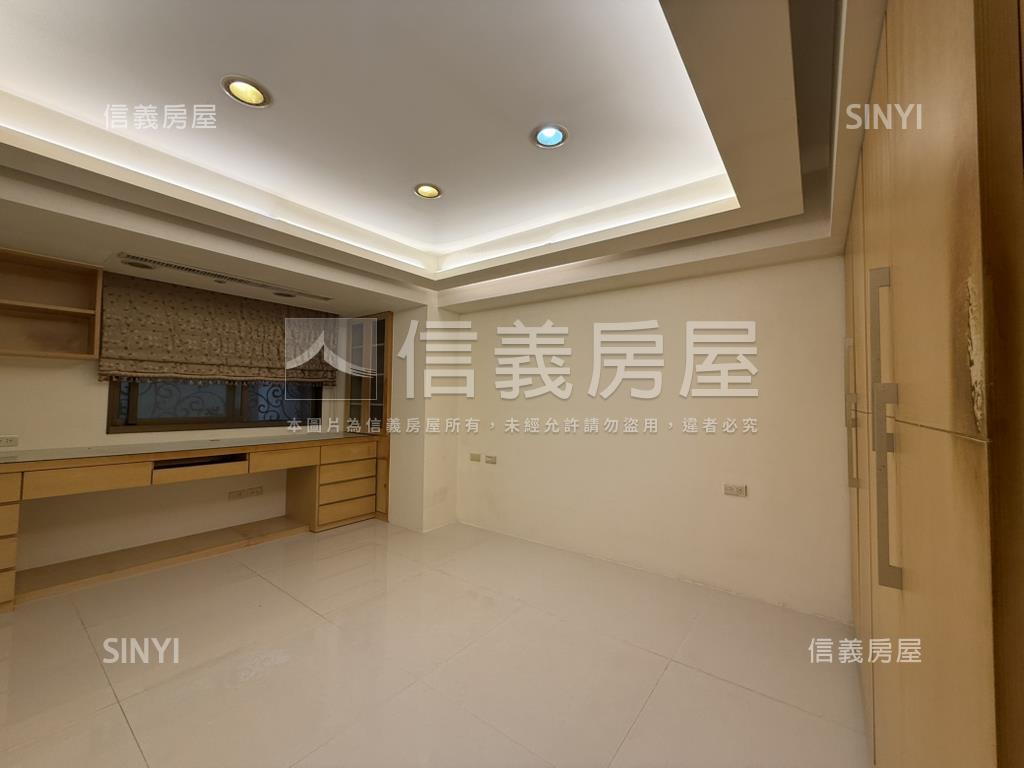 大土持中正傳家庭院一樓房屋室內格局與周邊環境