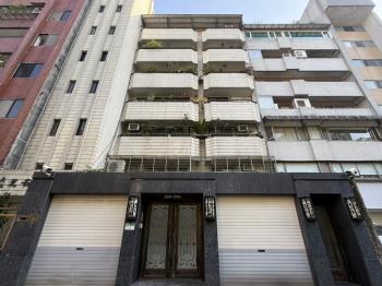 大土持中正傳家庭院一樓