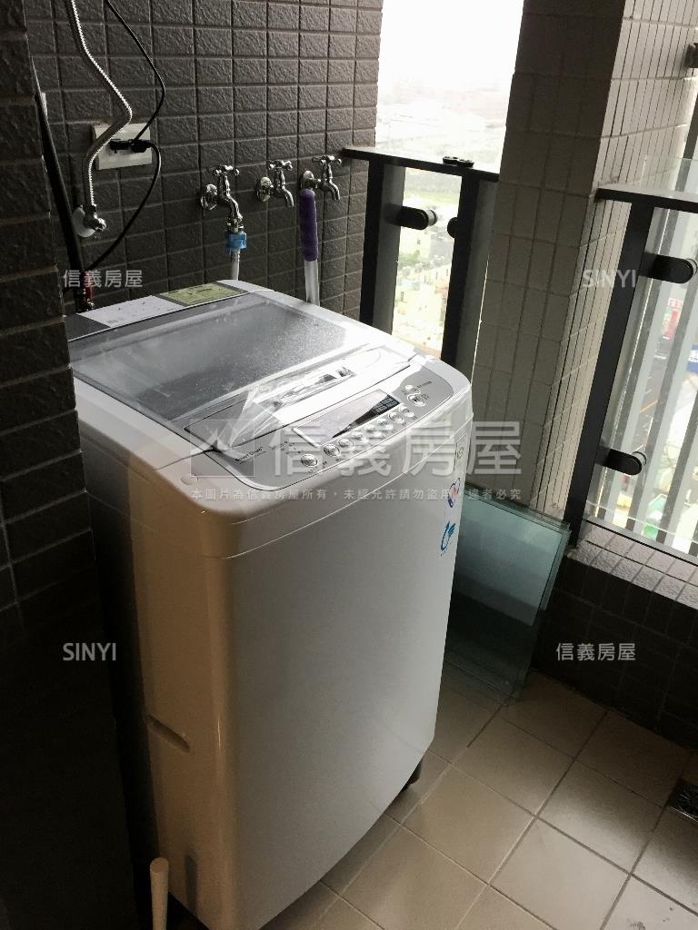 恆美高樓２房車位房屋室內格局與周邊環境