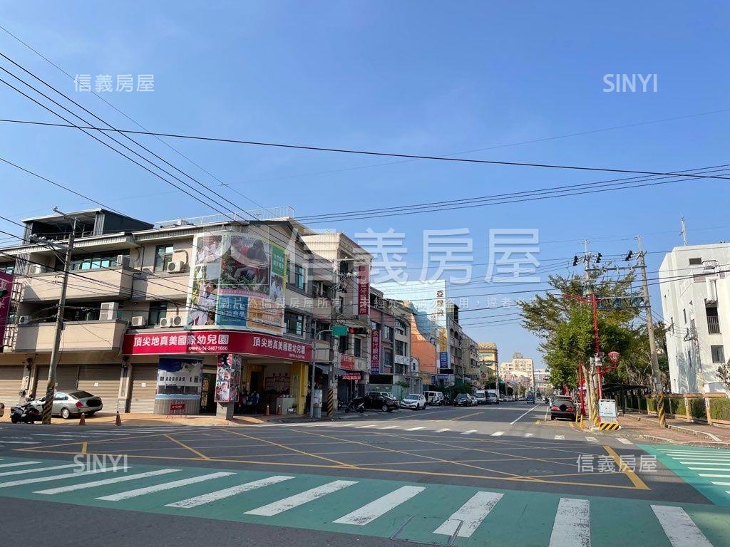恆美高樓２房車位房屋室內格局與周邊環境