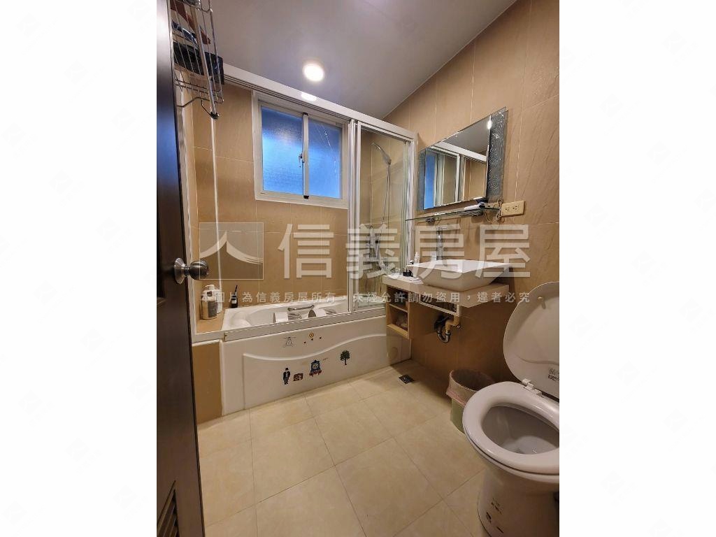 信義區稀有邊間大空間美寓房屋室內格局與周邊環境