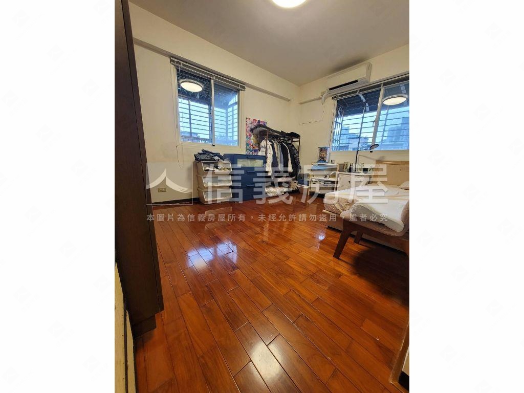 信義區稀有邊間大空間美寓房屋室內格局與周邊環境