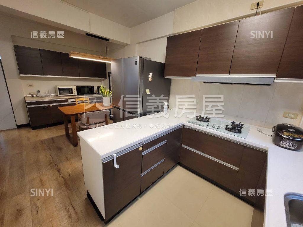 信義區稀有邊間大空間美寓房屋室內格局與周邊環境