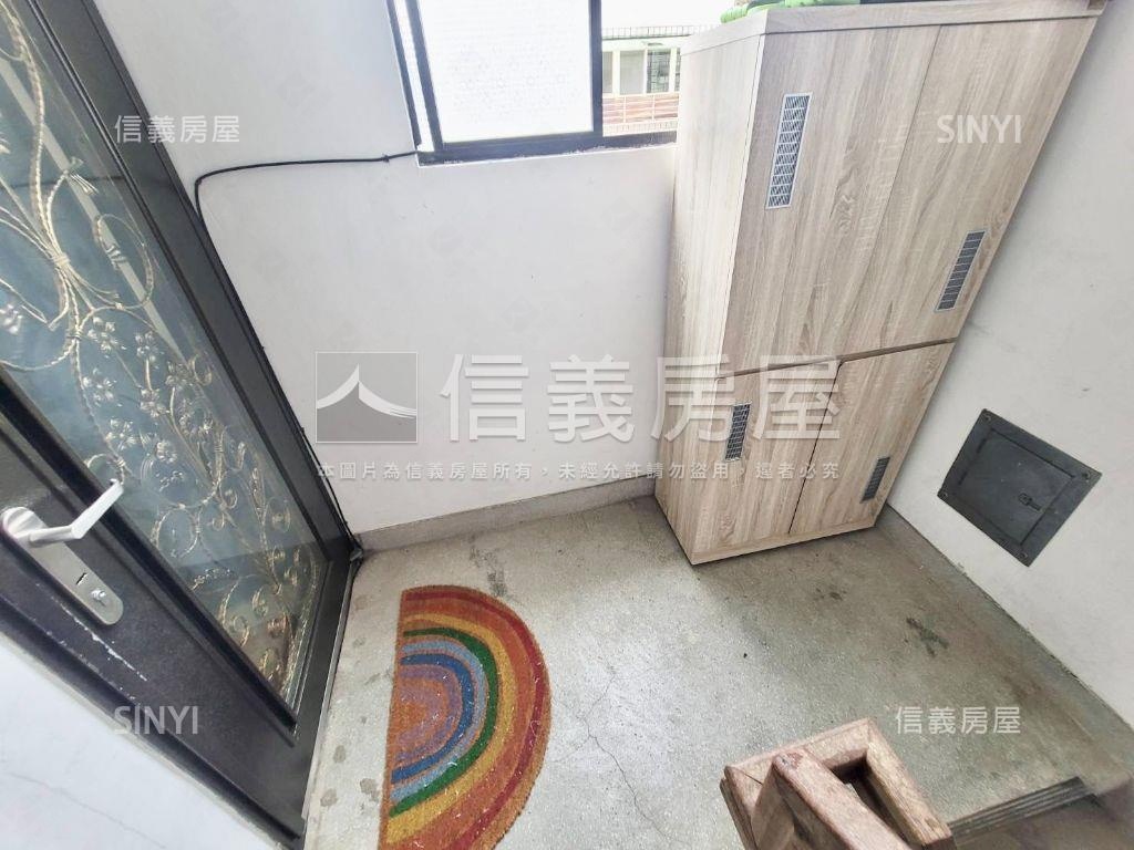 信義區稀有邊間大空間美寓房屋室內格局與周邊環境