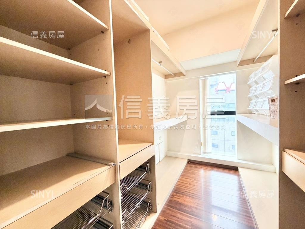 擎天雙星豪景樓中樓大空間房屋室內格局與周邊環境