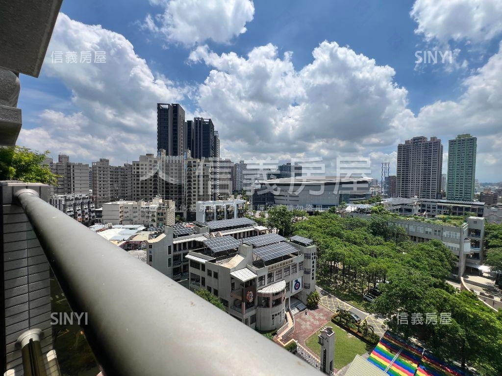 巨蛋臻邸景觀雙平車房屋室內格局與周邊環境