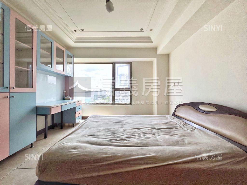 巨蛋臻邸景觀雙平車房屋室內格局與周邊環境