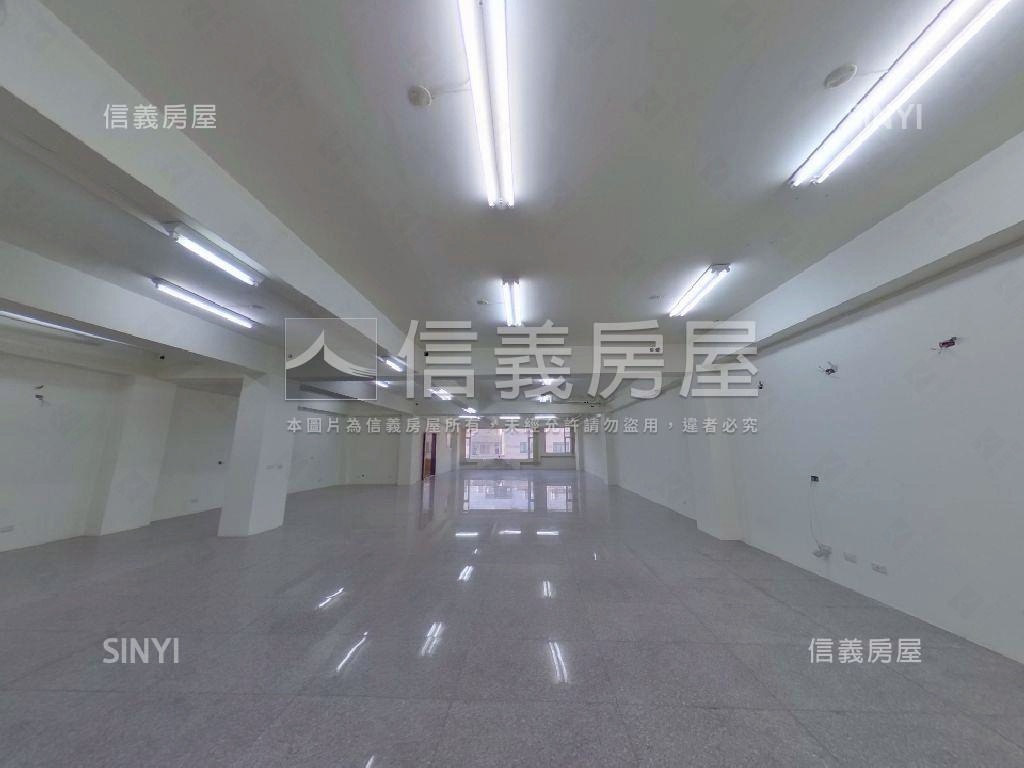 竹北近高鐵特區全棟店辦房屋室內格局與周邊環境