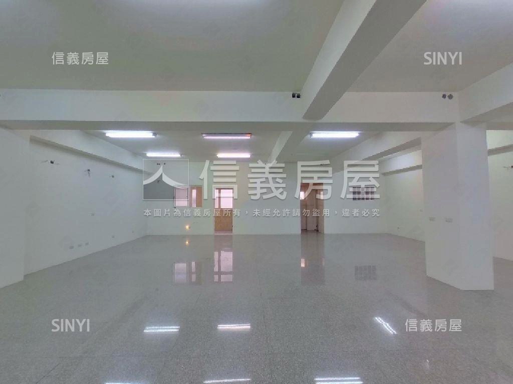 竹北近高鐵特區全棟店辦房屋室內格局與周邊環境