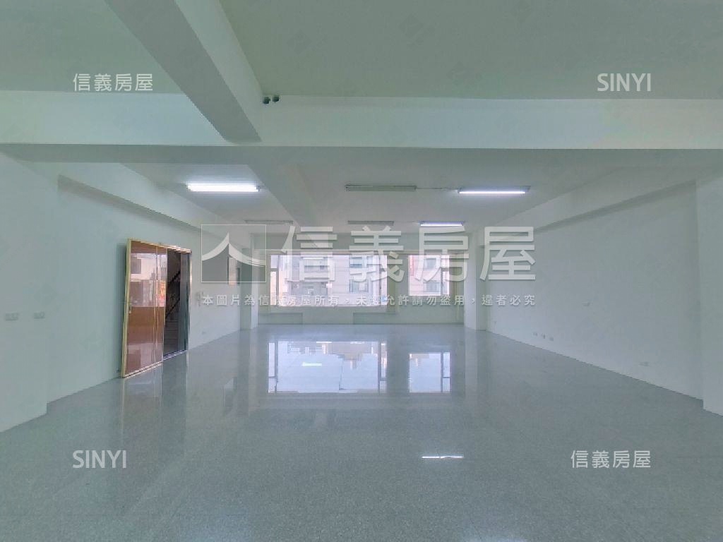 竹北近高鐵特區全棟店辦房屋室內格局與周邊環境