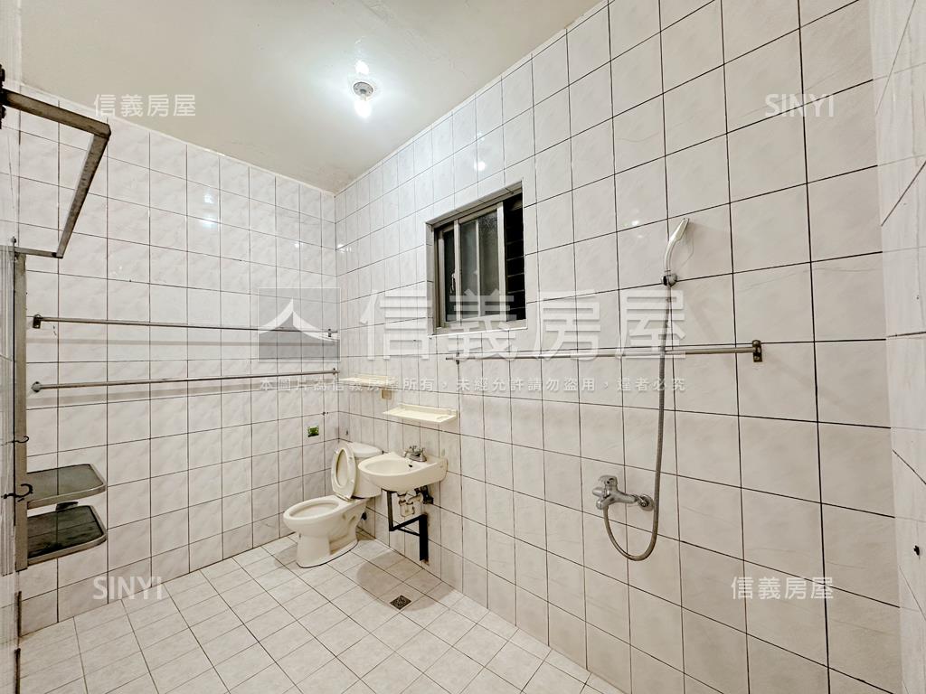 峯廷街公寓１樓房屋室內格局與周邊環境