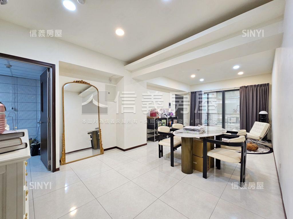 民權經典５樓三房車位房屋室內格局與周邊環境