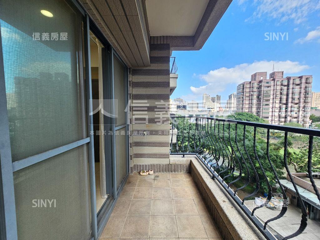 民權經典５樓三房車位房屋室內格局與周邊環境