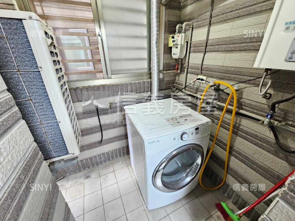 民權經典５樓三房車位房屋室內格局與周邊環境