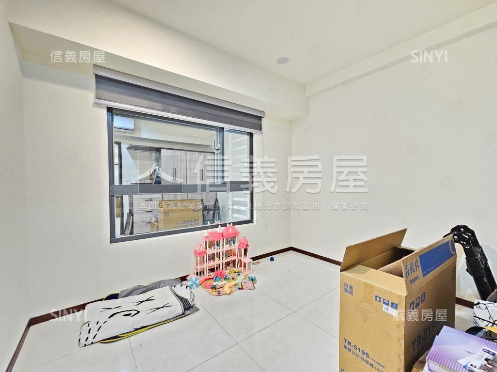 民權經典５樓三房車位房屋室內格局與周邊環境