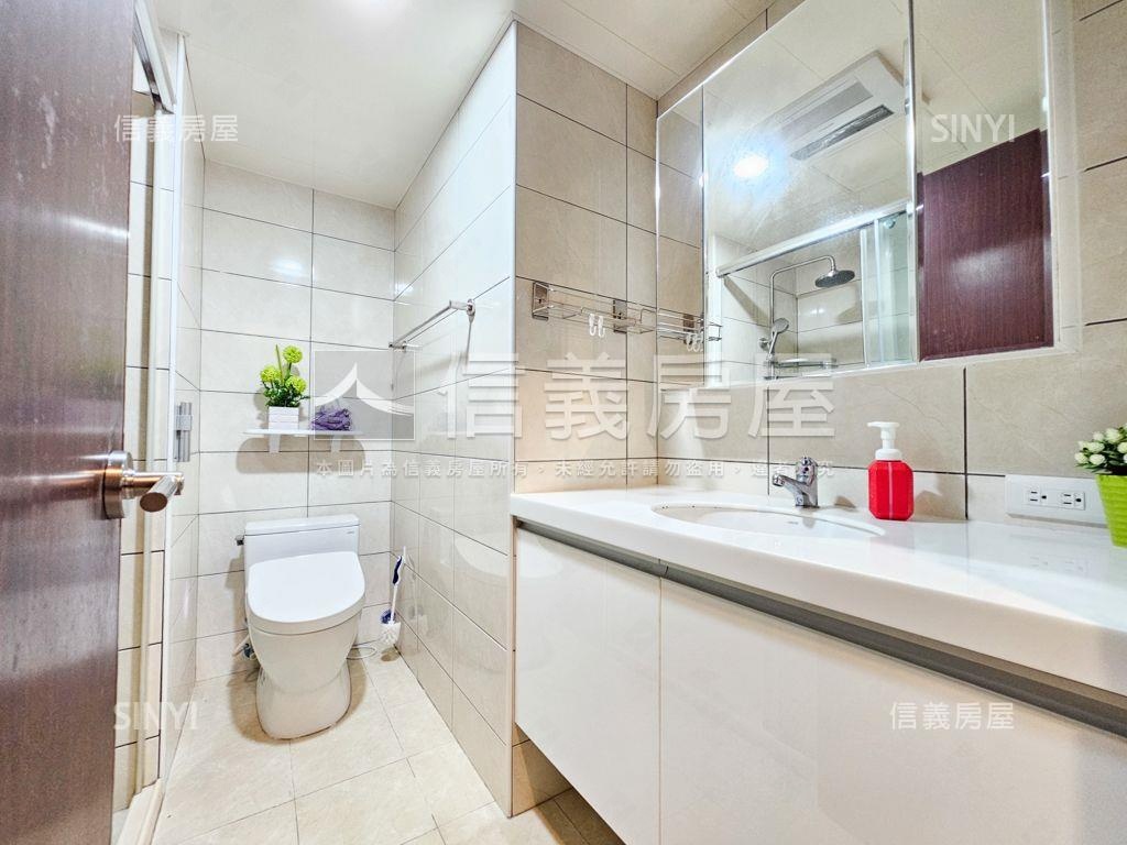 民權經典５樓三房車位房屋室內格局與周邊環境