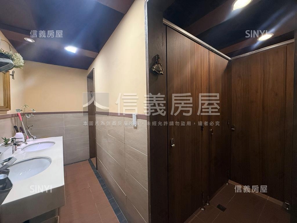 松江南京純辦附車位房屋室內格局與周邊環境