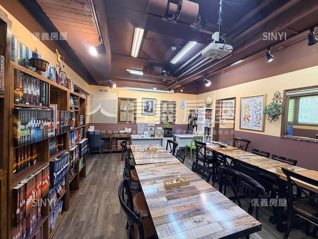 松江南京純辦附車位房屋室內格局與周邊環境