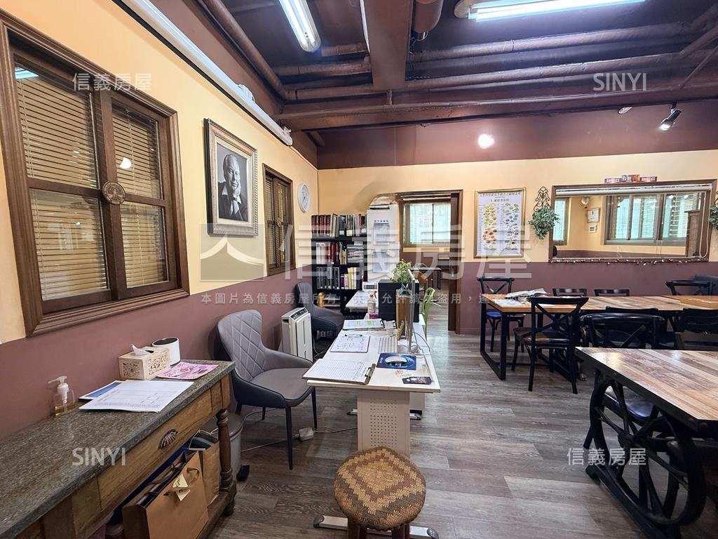 松江南京純辦附車位房屋室內格局與周邊環境