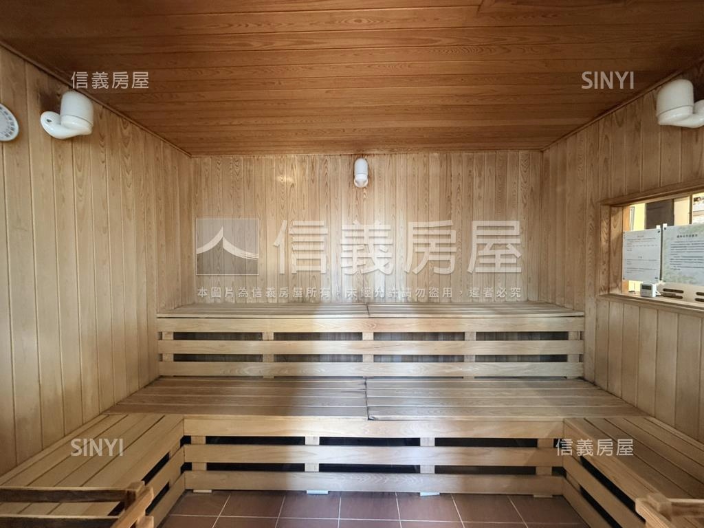 松江南京純辦附車位房屋室內格局與周邊環境