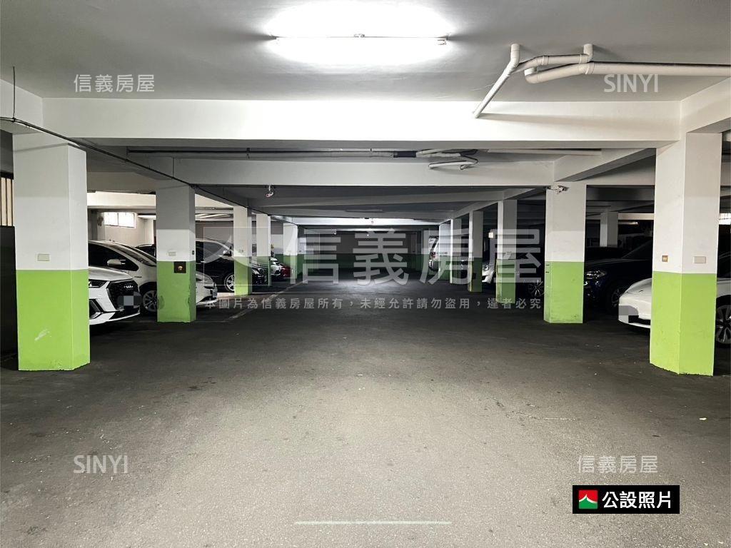 運動公園●邊間３房車位房屋室內格局與周邊環境