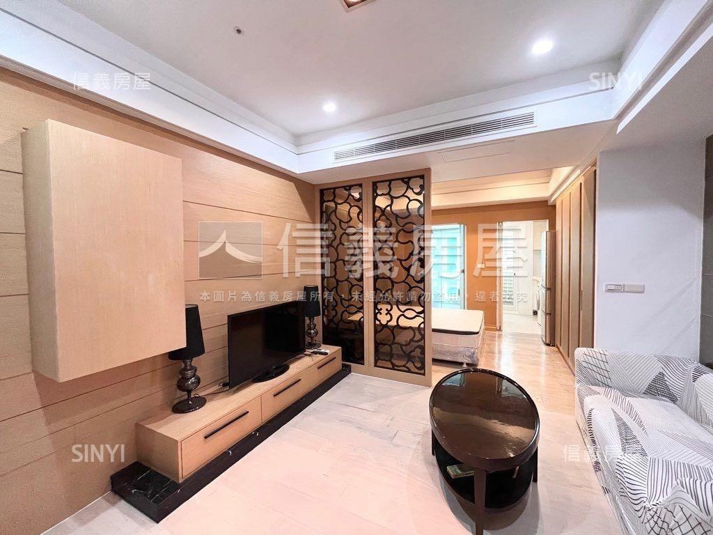 甲山林１５坪型１房房屋室內格局與周邊環境