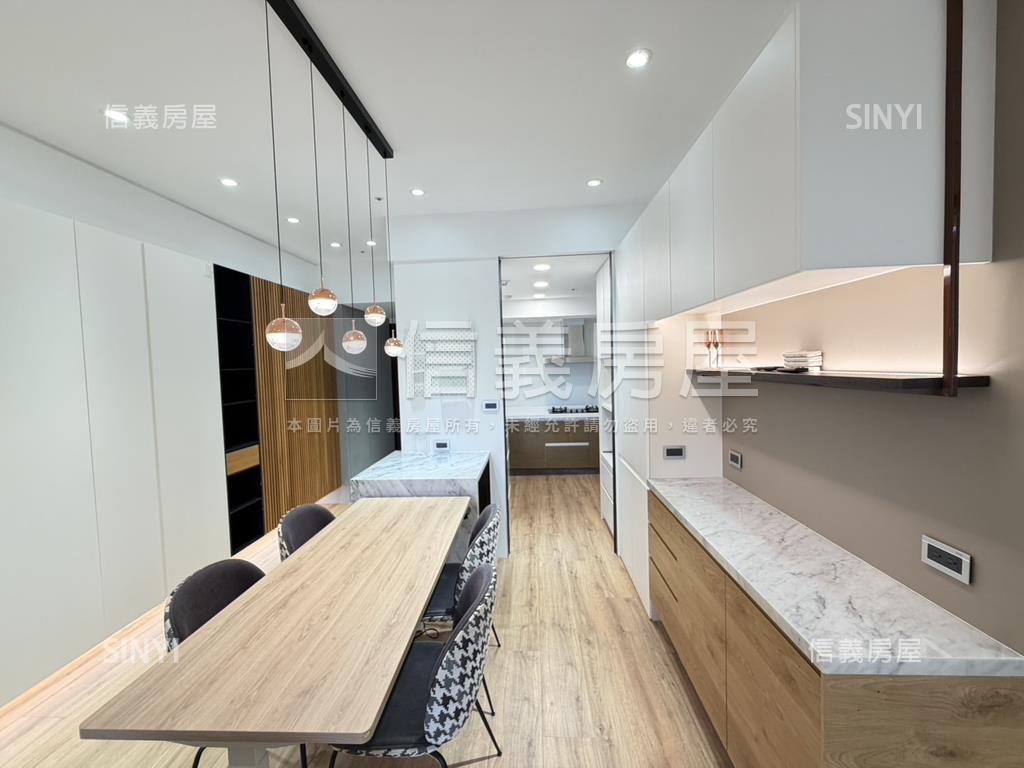 一極稀有三房雙車位房屋室內格局與周邊環境