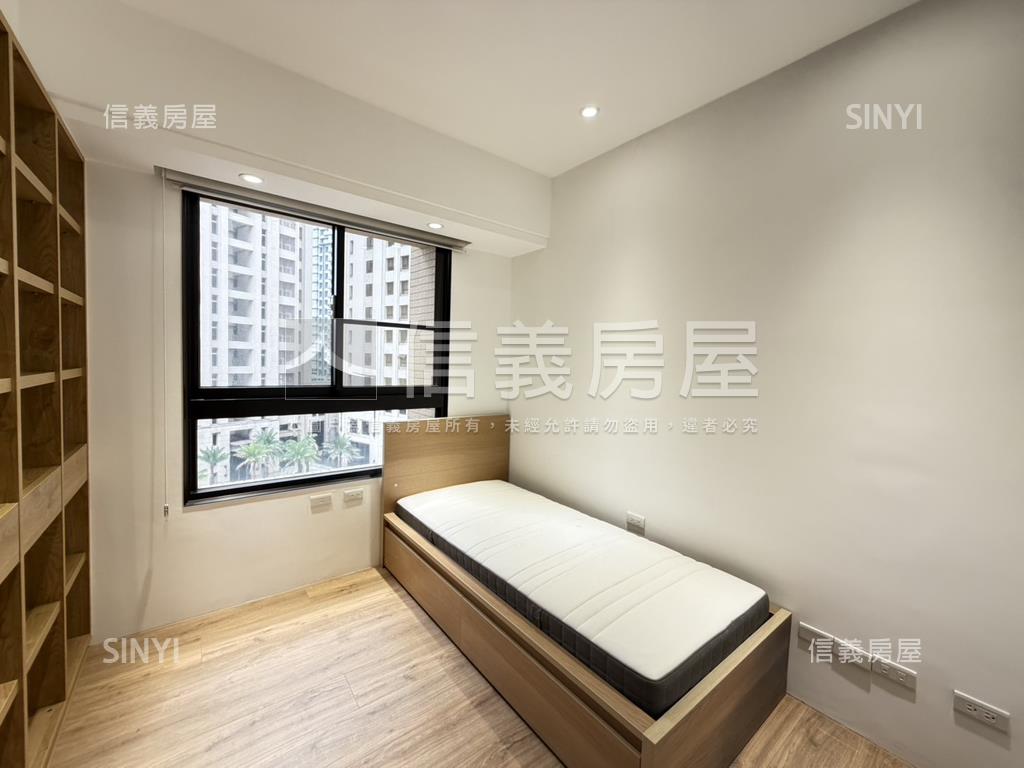 一極稀有三房雙車位房屋室內格局與周邊環境