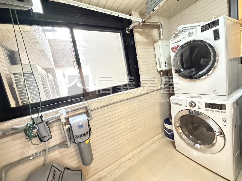 一極稀有三房雙車位房屋室內格局與周邊環境