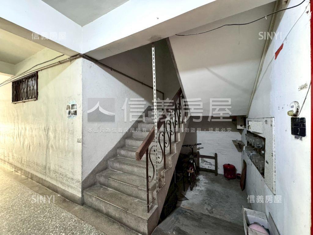 近捷運中清站三房健身公寓房屋室內格局與周邊環境