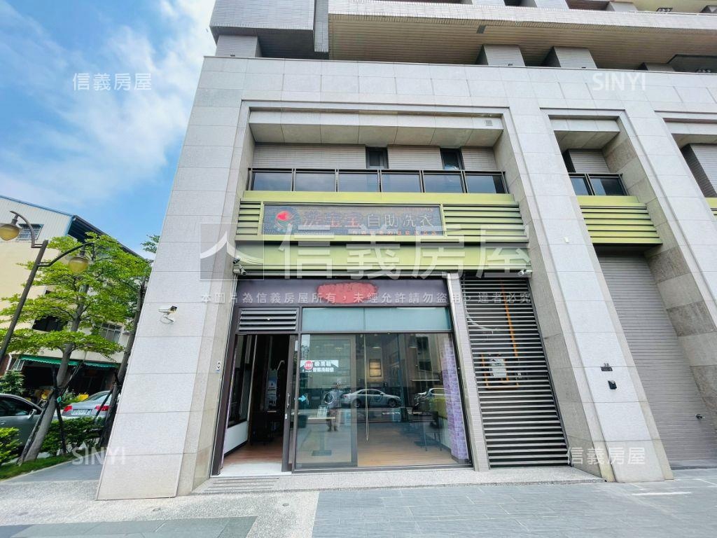 大面寬挑高金角店房屋室內格局與周邊環境