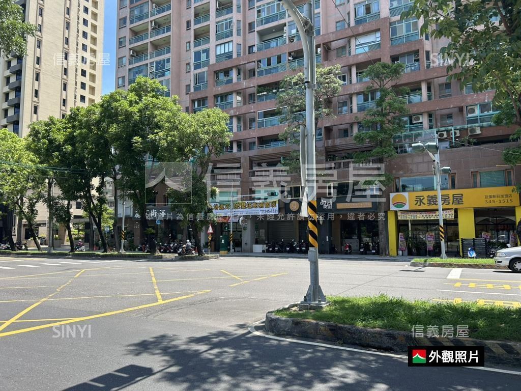 漢神巨蛋面寬約十米收租店房屋室內格局與周邊環境