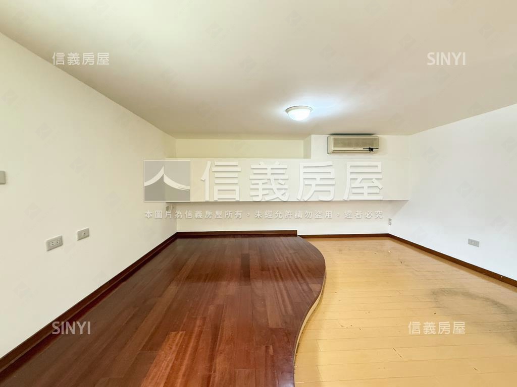 專任永吉路邊間華廈有車位房屋室內格局與周邊環境