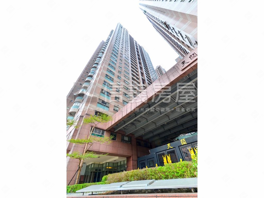 新店天闊大氣五房房屋室內格局與周邊環境