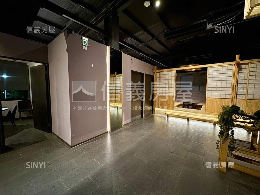 台南南區地約１１８坪店面房屋室內格局與周邊環境