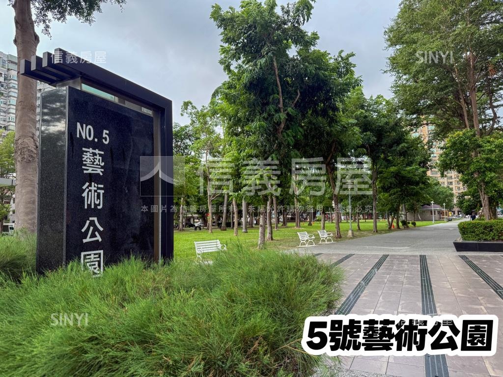前鎮閃耀高樓２房平移車位房屋室內格局與周邊環境
