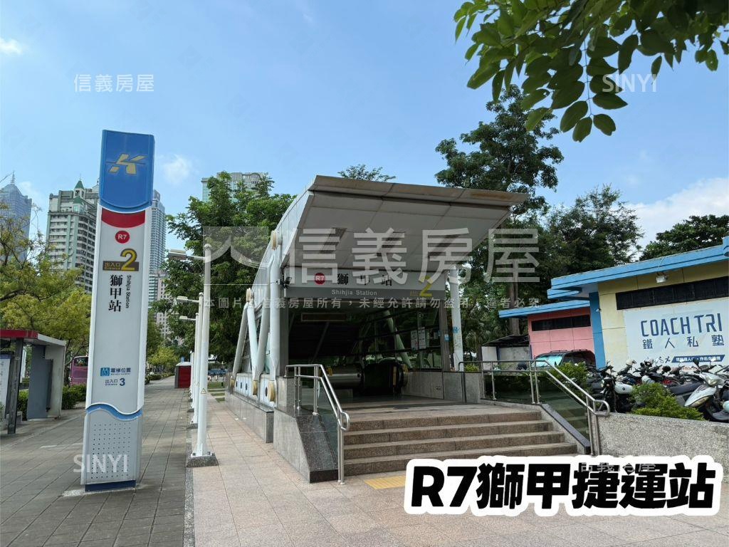 前鎮閃耀高樓２房平移車位房屋室內格局與周邊環境