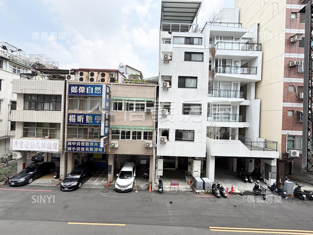 西區文教核心居仁國中三房房屋室內格局與周邊環境