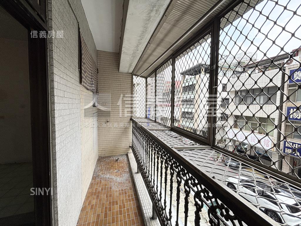 西區文教核心居仁國中三房房屋室內格局與周邊環境