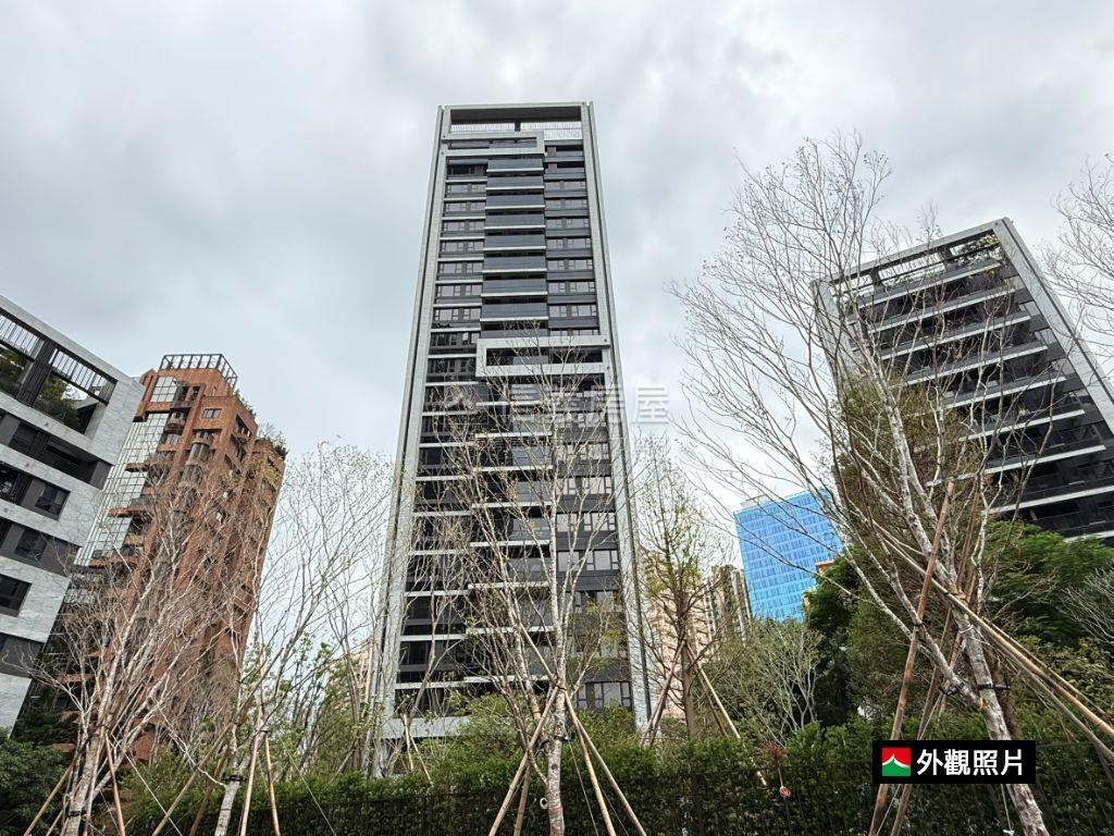 羽森【璽】２房即將完工房屋室內格局與周邊環境