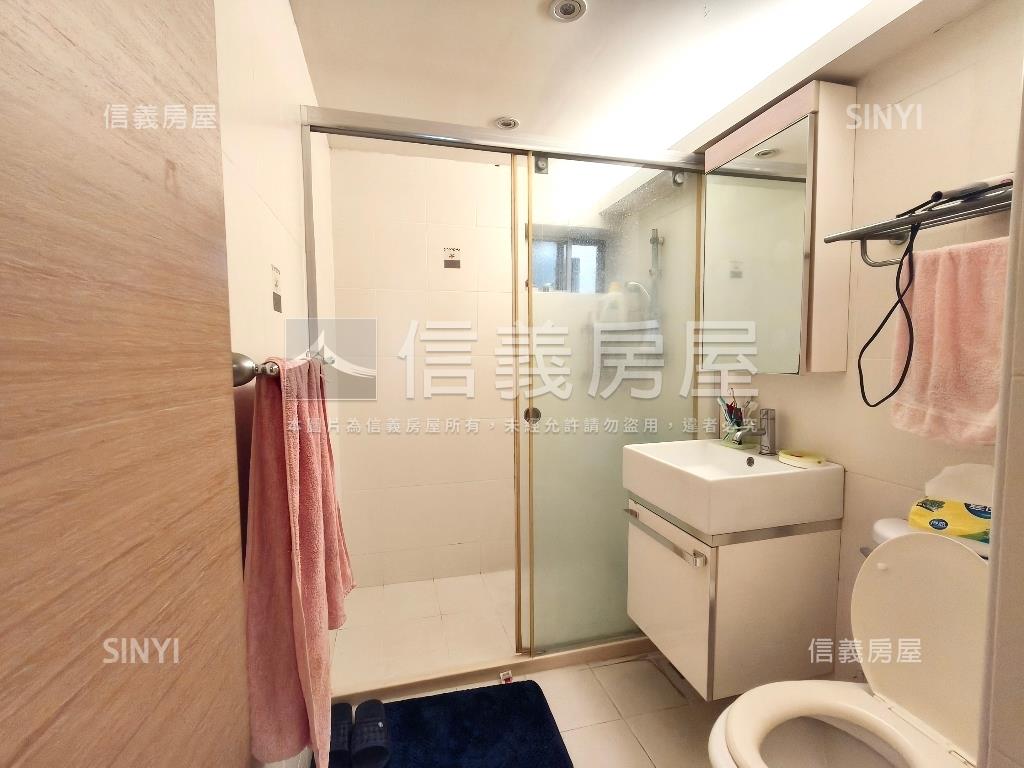 成功大戶景觀電梯三房房屋室內格局與周邊環境