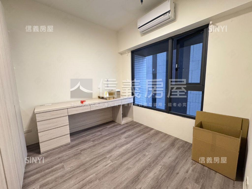 明日朗朗裝潢兩房車位房屋室內格局與周邊環境