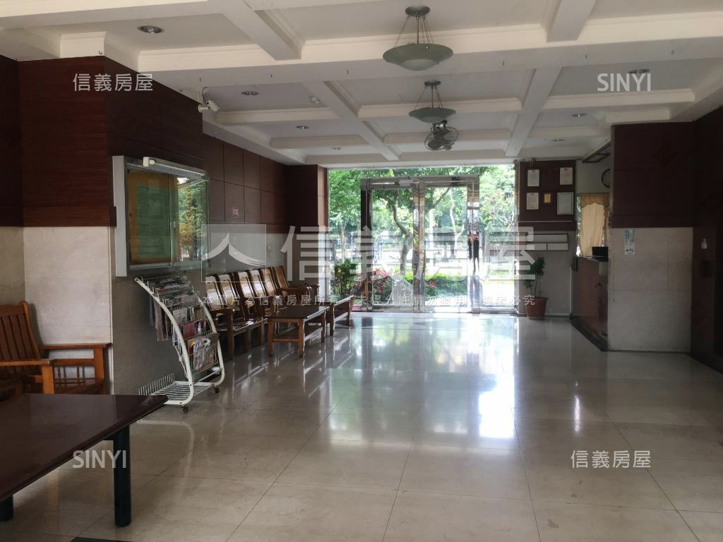 Ｅ生活優質四房房屋室內格局與周邊環境