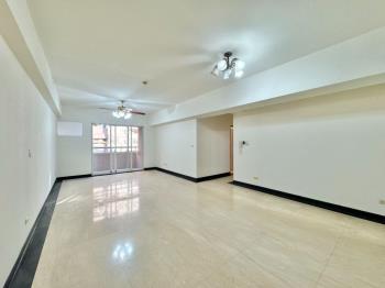 水湳經貿大四房附平面車位