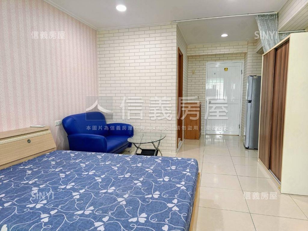 星鑽特區陽台美景大套房房屋室內格局與周邊環境
