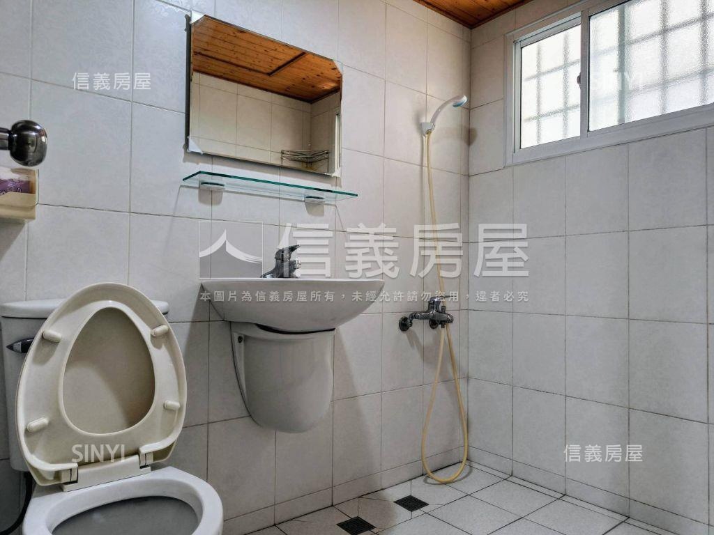 星鑽特區陽台美景大套房房屋室內格局與周邊環境