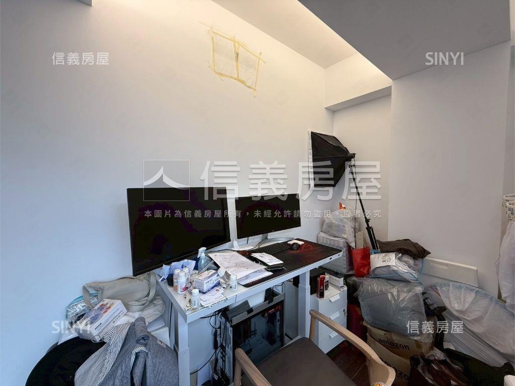 近Ａ１９青塘園寬店面別墅房屋室內格局與周邊環境