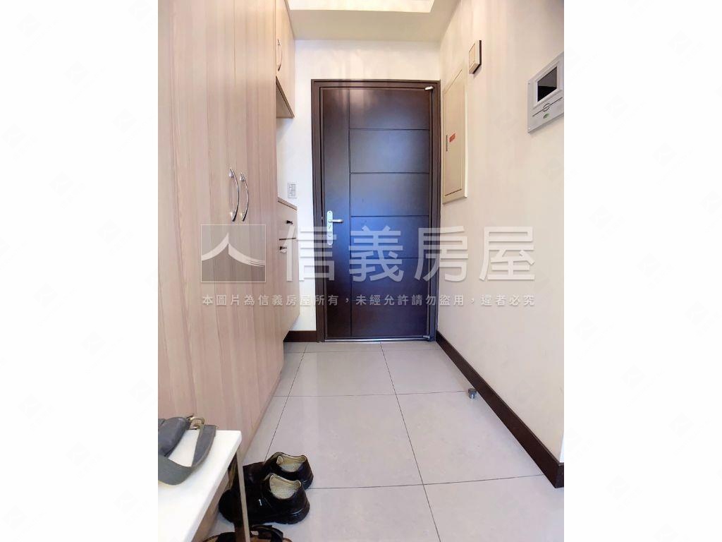 民權東路面圓環兩房房屋室內格局與周邊環境